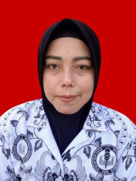 ELISA SOVIANA, S.Pd.